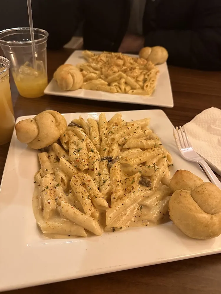 Steak Pasta Alfredo